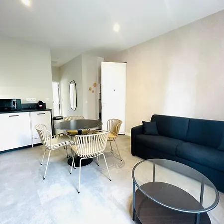 Appartement R'apparts 2-room Colonel Urbain Grenoble